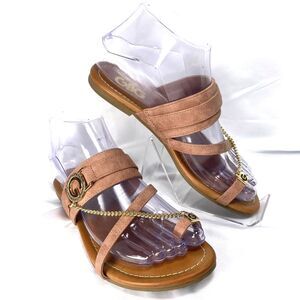 GBG Los Angeles Women's Sandals Size 5.5 M Flat Toe Ring Logo Chain Slide On